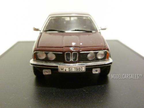 BMW 728i (e23)
