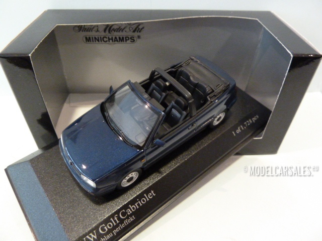 Bliksem aankomen Internationale Volkswagen Golf Cabriolet Dark Blue Met. 1:43 400055530 MINICHAMPS  schaalmodel / miniatuur Te koop
