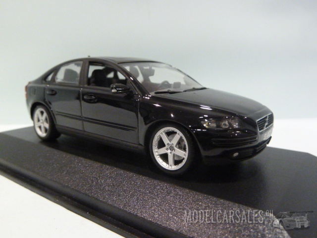 strottenhoofd Storing Necklet Volvo S40 Black 1:43 400171200 MINICHAMPS schaalmodel / miniatuur Te koop