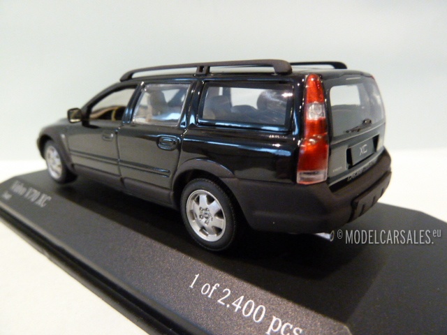 Roman Lui massa Volvo V70 XC Black 1:43 430171270 MINICHAMPS schaalmodel / miniatuur Te koop