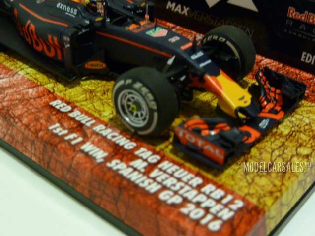 Red Bull Racing Heuer Rb12 33 F1 Winner Gp Spain With Pitbord 1 43 Minichamps Schaalmodel Miniatuur Te Koop