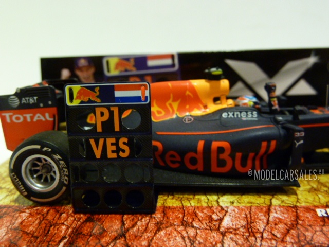 Red Bull Racing Heuer Rb12 33 F1 Winner Gp Spain With Pitbord 1 43 Minichamps Schaalmodel Miniatuur Te Koop