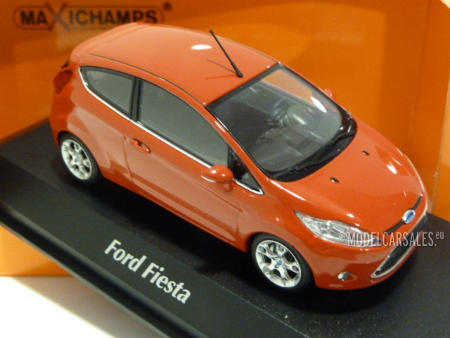 Herdenkings Bermad Moment Ford Fiesta Mk7 Red 1:43 940088000 MAXICHAMPS schaalmodel / miniatuur Te  koop