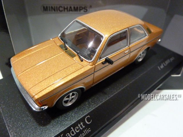 Opel Kadett C Berlina Gold Metallic 1:43 400048100 MINICHAMPS