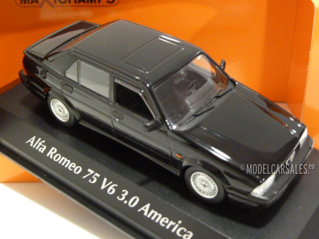 Alfa Romeo 75 V6 3.0 America Black 1:43 940120460 MAXICHAMPS