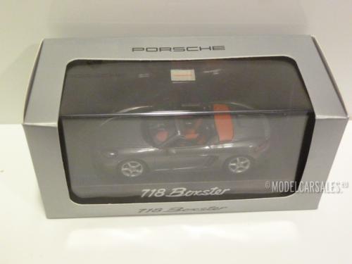 Porsche 718 (982) Boxster