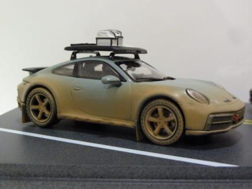 Porsche 911 (992) Dakar Roughroads Design and Shade Green Porsche 911 (992) Dakar Roughroads Design and Shade Green