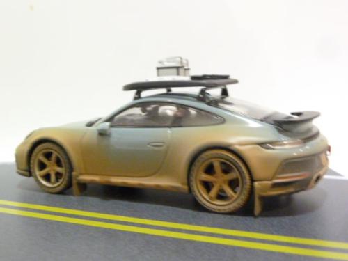 Porsche 911 (992) Dakar Roughroads Design and Shade Green Porsche 911 (992) Dakar Roughroads Design and Shade Green