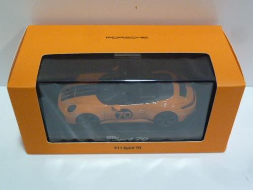 Porsche 911 (992.2) GTS Cabriolet Spirit 70 Porsche 911 (992.2) GTS Cabriolet Spirit 70