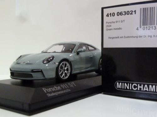Porsche 911 (992.1) S/T