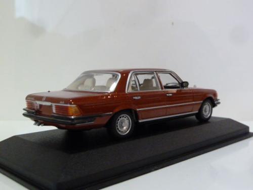 Mercedes-benz 450 SEL 6.9 (w116) Mercedes-benz 450 SEL 6.9 (w116)