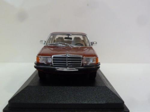 Mercedes-benz 450 SEL 6.9 (w116) Mercedes-benz 450 SEL 6.9 (w116)