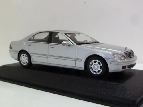 Mercedes-benz S-Class (W220)