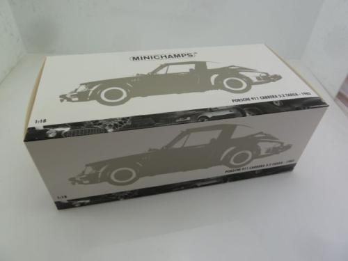 Porsche 911 Carrera Targa