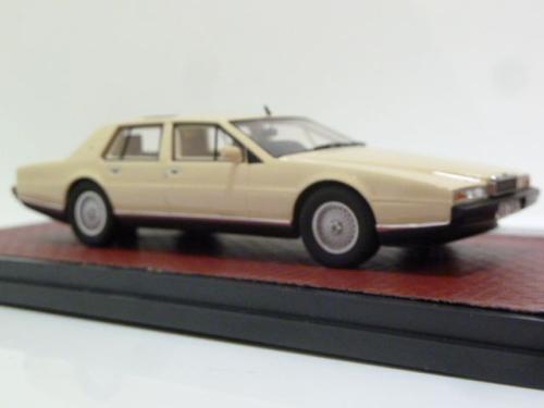 Aston Martin Lagonda Series 2